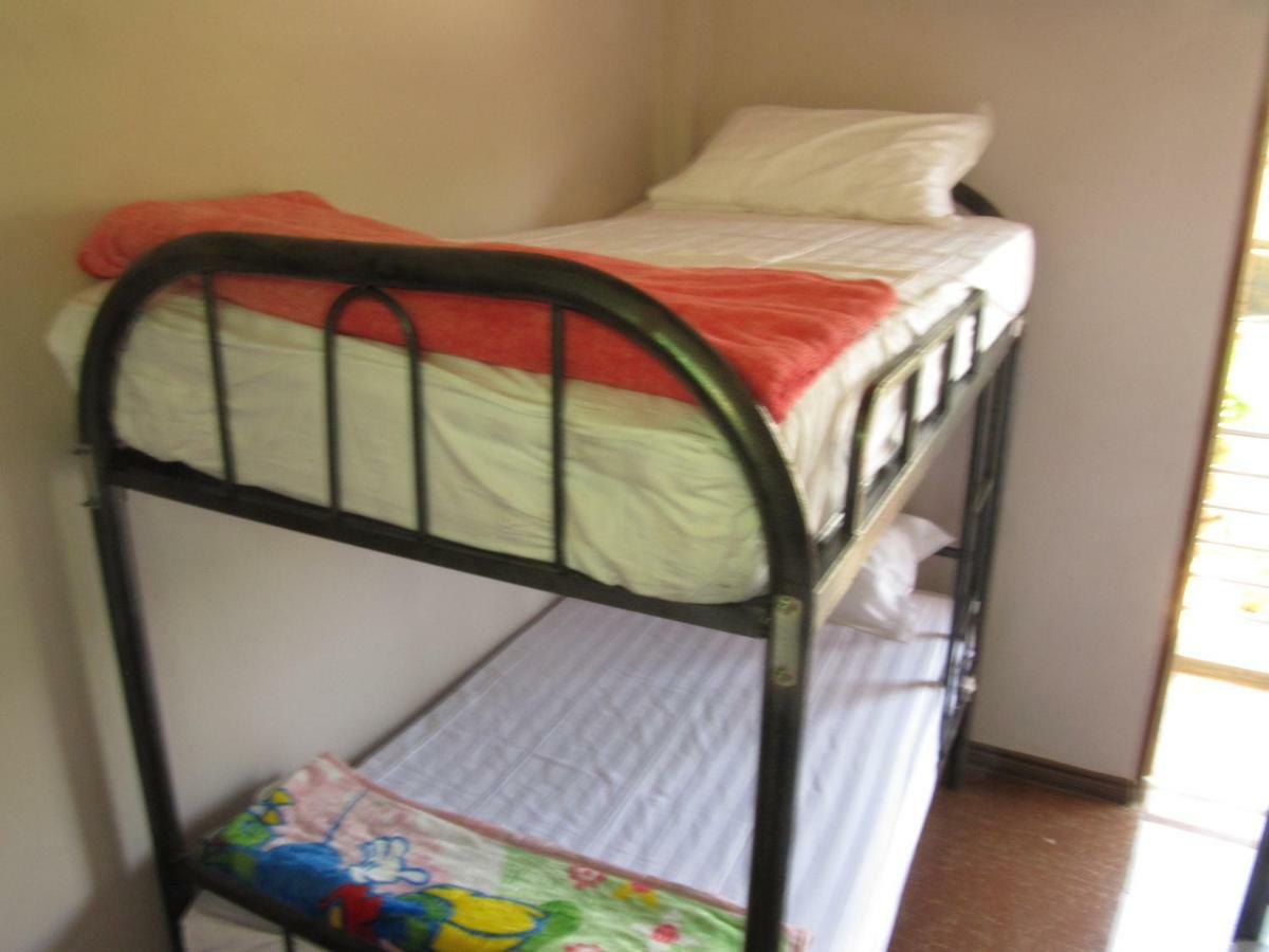Lux Pillow Hostel Пхаан Екстер'єр фото