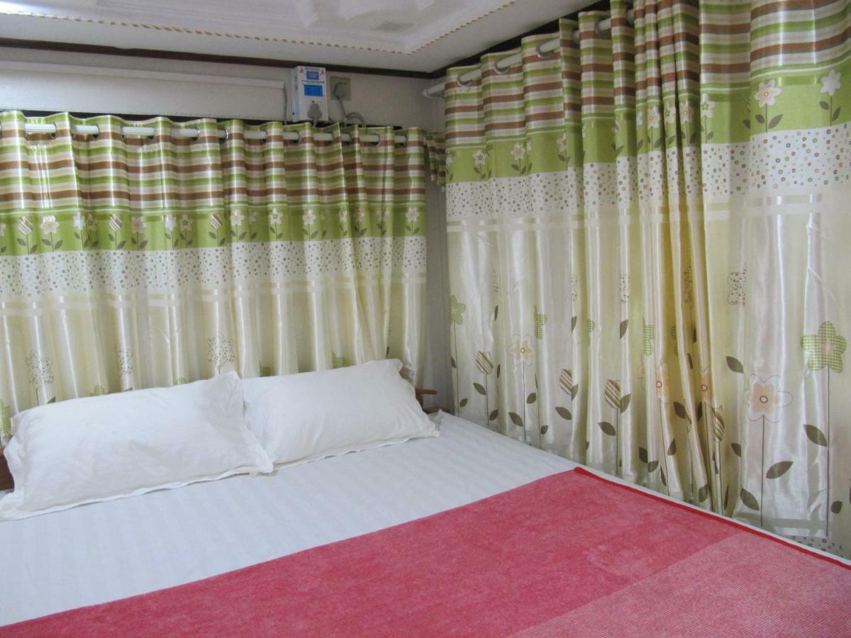 Lux Pillow Hostel Пхаан Екстер'єр фото